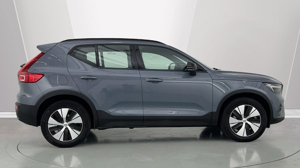 Used Volvo XC40 2023 for sale - 76168702: Photo 3