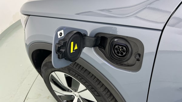 Used Volvo XC40 2023 for sale - 76168702: Photo 57