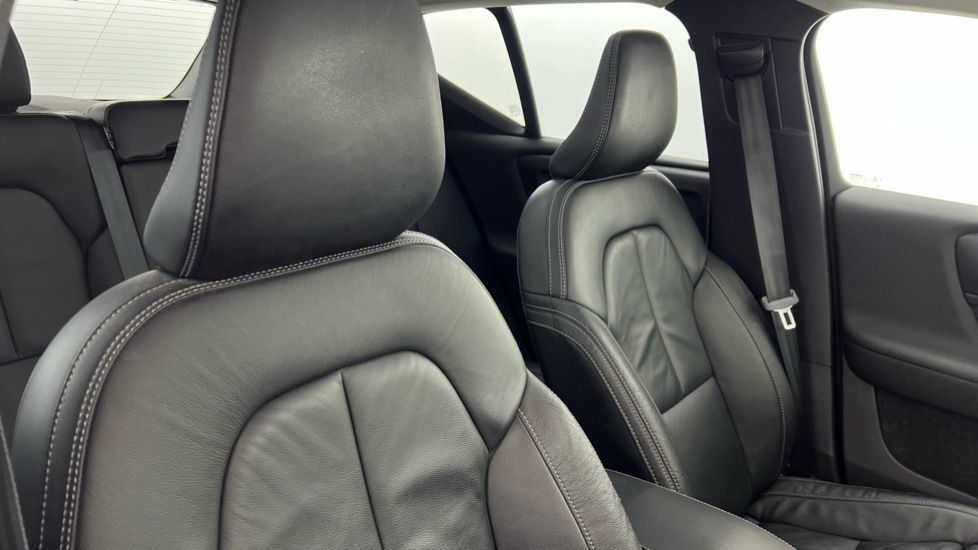 Used Volvo XC40 2022 for sale - 77018380: Photo 38