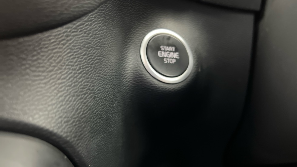 Used Volvo XC40 2022 for sale - 77018380: Photo 50