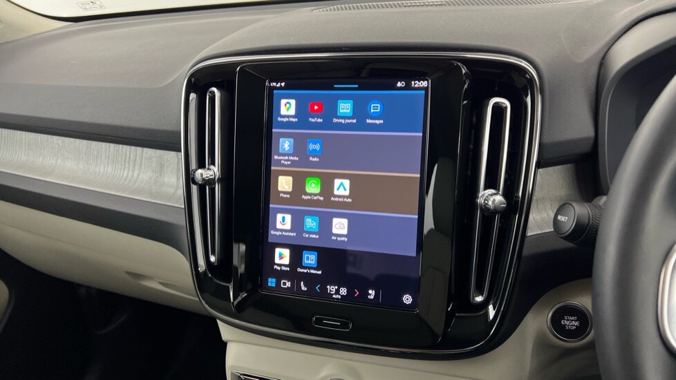 Used Volvo XC40 2024 for sale - 75776153: Photo 12