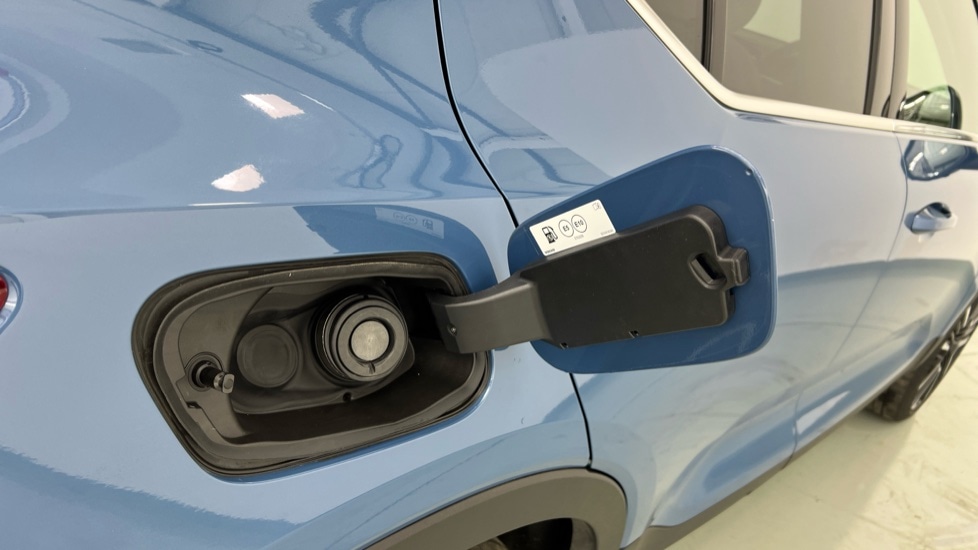 Used Volvo XC40 2024 for sale - 75776153: Photo 16