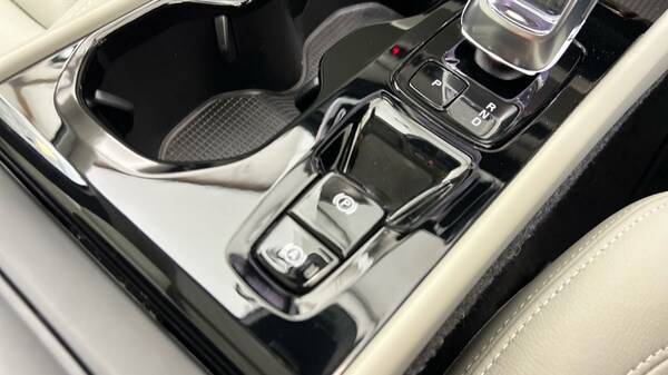 Used Volvo XC40 2024 for sale - 75776153: Photo 27