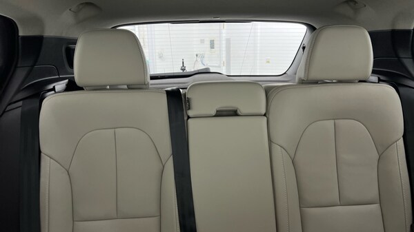 Used Volvo XC40 2024 for sale - 75776153: Photo 36