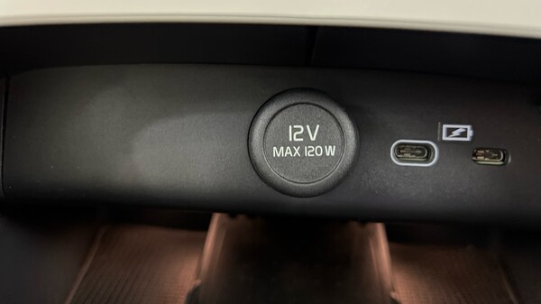 Used Volvo XC40 2024 for sale - 75776153: Photo 50