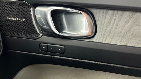 Used Volvo XC40 2024 for sale - 75776153: Photo 52