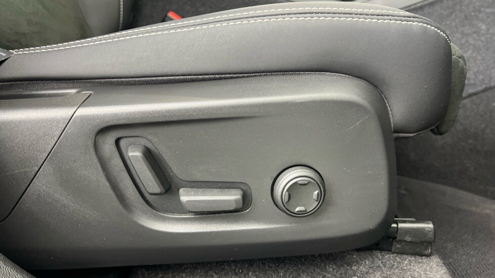 Used Volvo C40 2023 for sale - 77480247: Photo 28