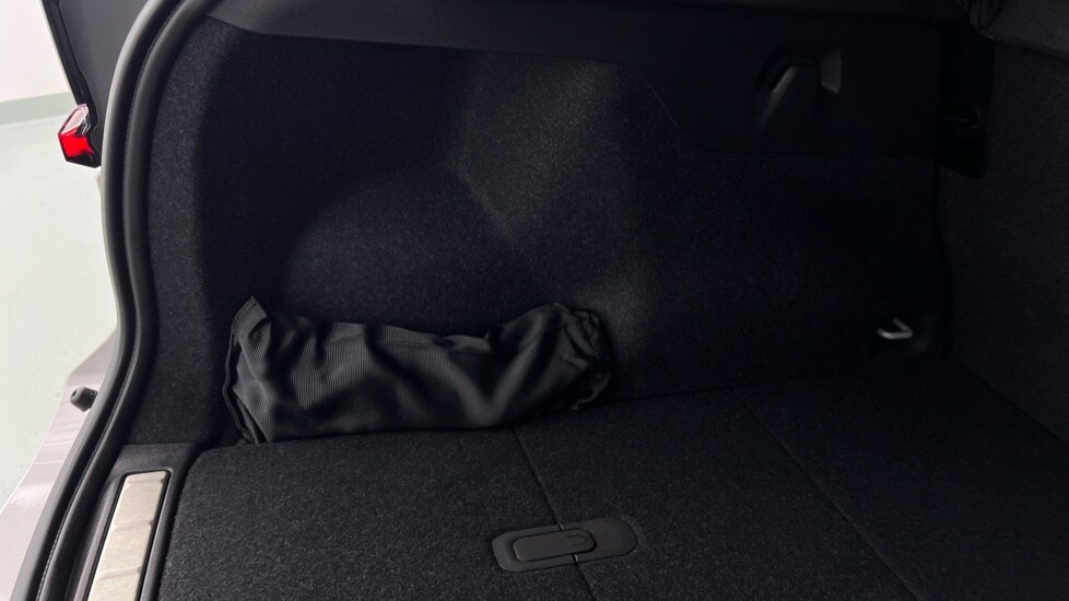 Used Volvo C40 2023 for sale - 77480247: Photo 56