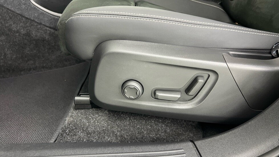 Used Volvo C40 2023 for sale - 77480247: Photo 61