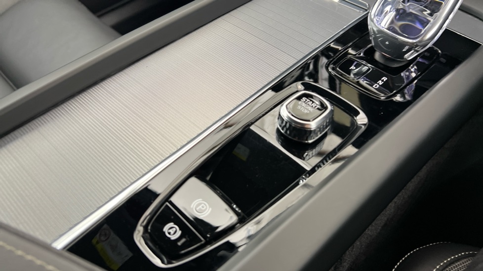 Used Volvo XC60 2025 for sale - 76487522: Photo 27