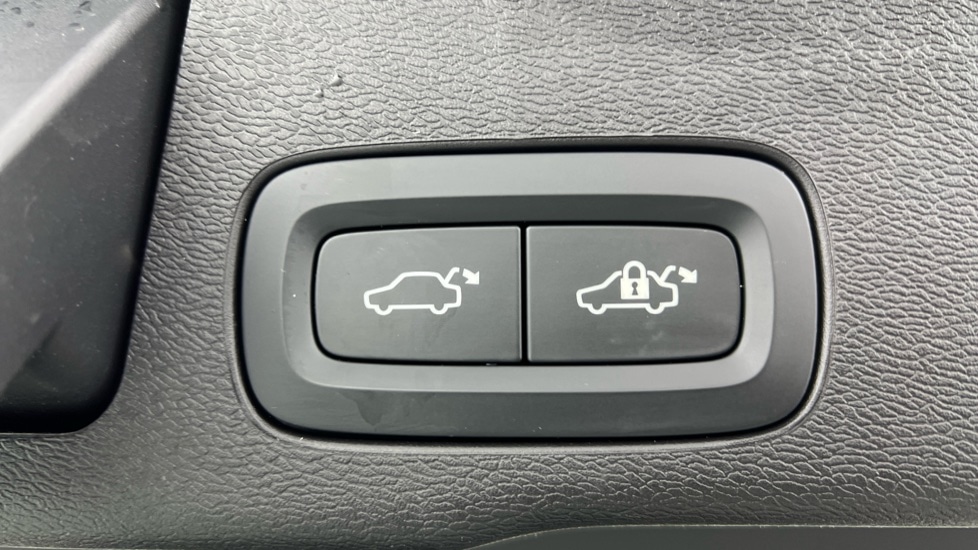 Used Volvo XC60 2025 for sale - 76487522: Photo 35