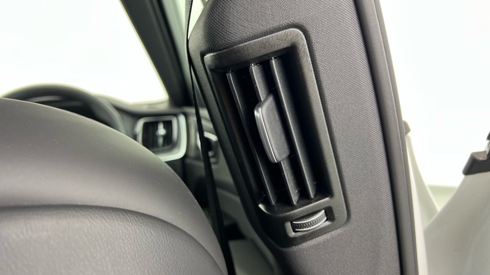 Used Volvo XC60 2025 for sale - 76487522: Photo 38