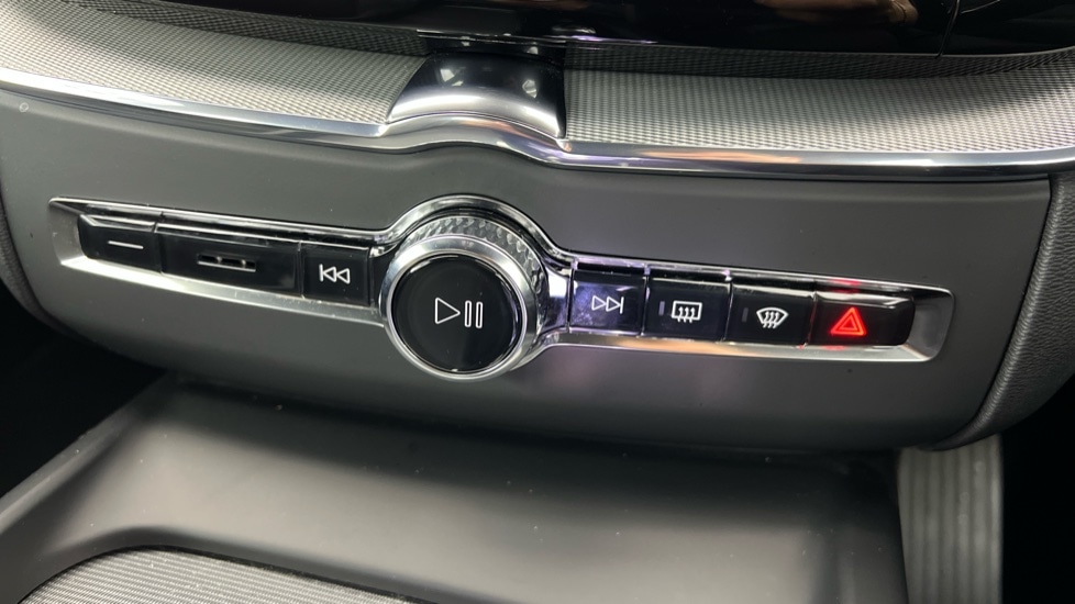 Used Volvo XC60 2025 for sale - 76487522: Photo 41