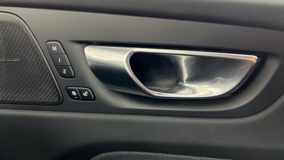 Used Volvo XC60 2025 for sale - 76487522: Photo 43