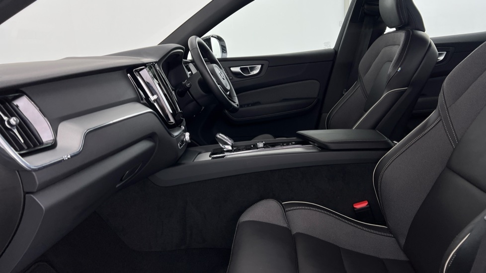 Used Volvo XC60 2025 for sale - 76487522: Photo 51