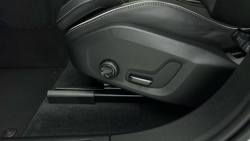 Used Volvo XC60 2025 for sale - 76487522: Photo 52