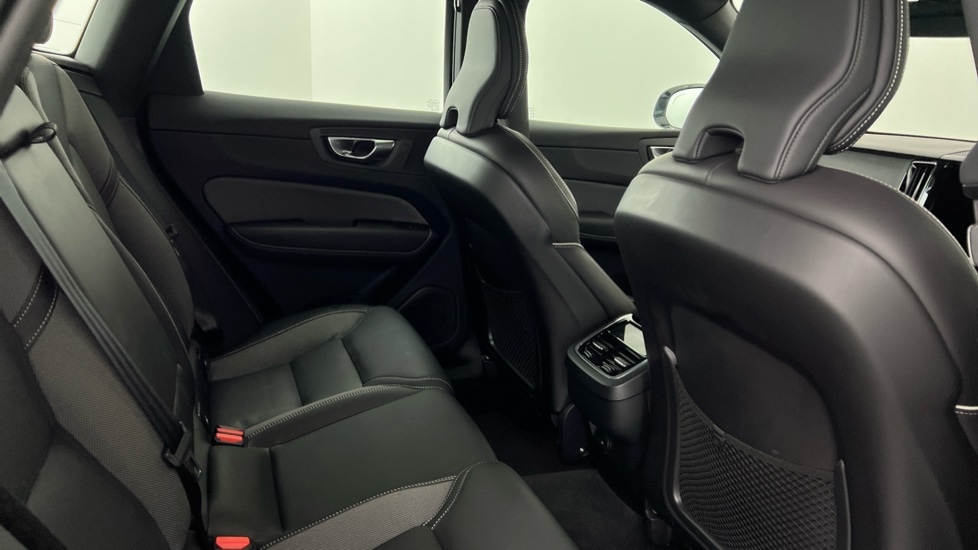 Used Volvo XC60 2025 for sale - 76487522: Photo 6