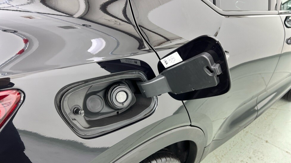 Used Volvo XC40 2025 for sale - 76507478: Photo 16