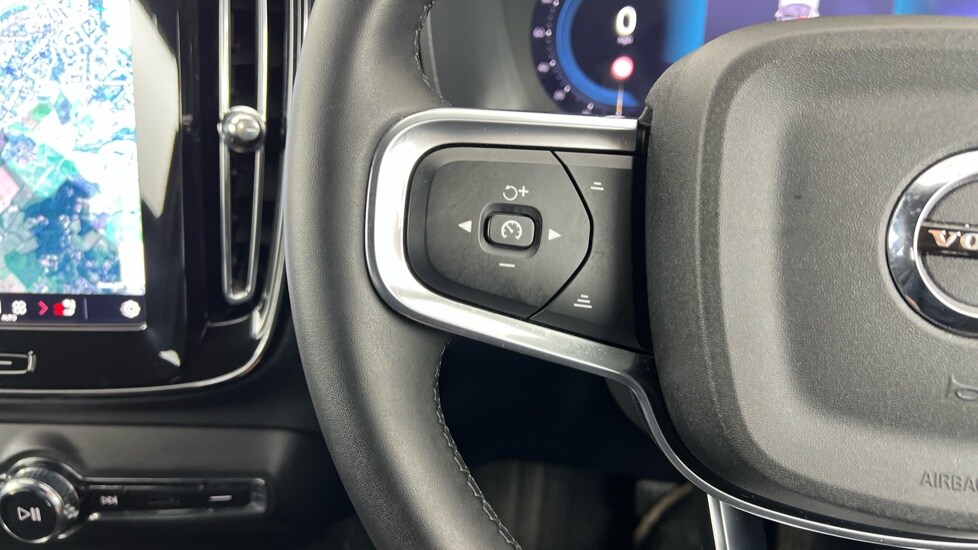 Used Volvo XC40 2025 for sale - 76507478: Photo 21