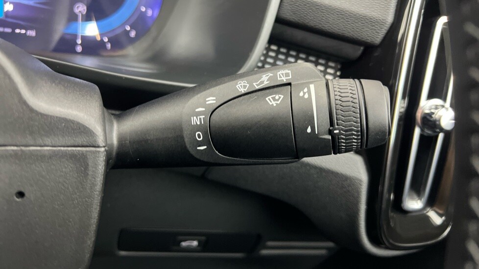 Used Volvo XC40 2025 for sale - 76507478: Photo 23