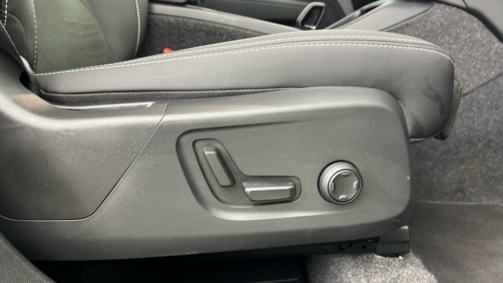 Used Volvo XC40 2025 for sale - 76507478: Photo 30