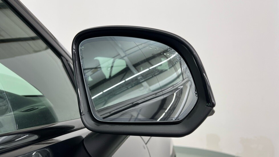 Used Volvo XC40 2025 for sale - 76507478: Photo 32