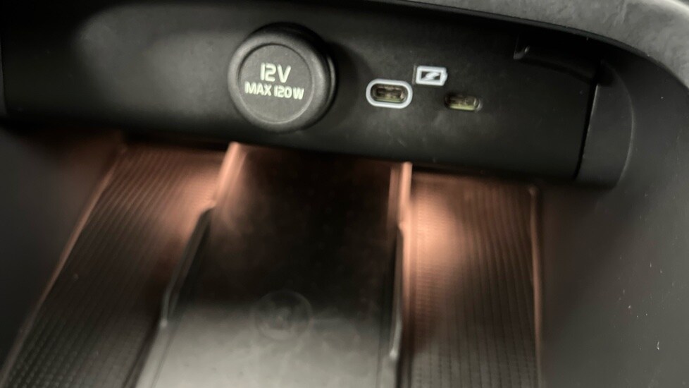 Used Volvo XC40 2025 for sale - 76507478: Photo 51