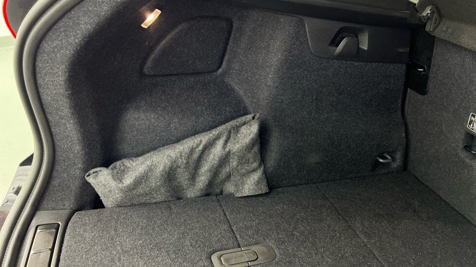 Used Volvo XC40 2025 for sale - 76507478: Photo 58