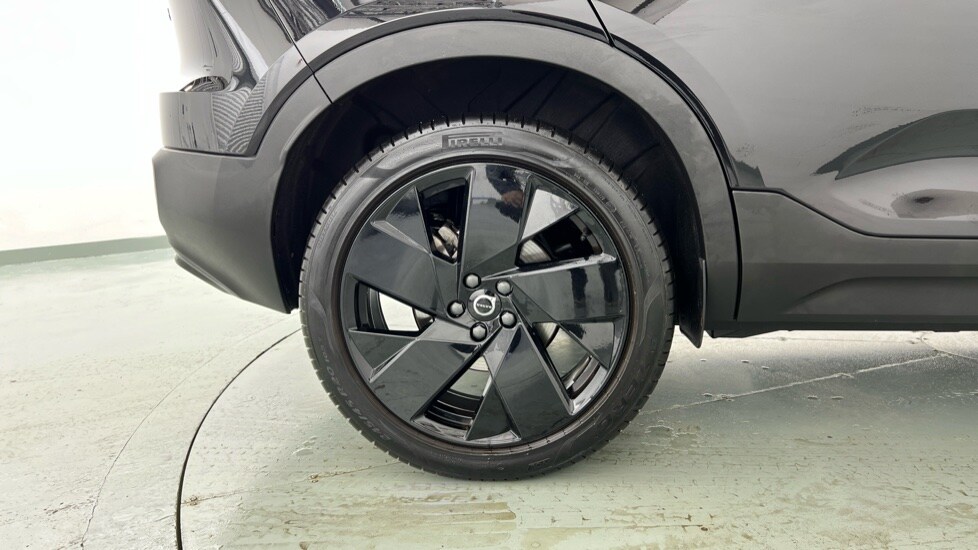 Used Volvo XC40 2025 for sale - 76507478: Photo 9