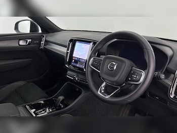 Used Volvo XC40 2025 for sale - 77678862: Photo