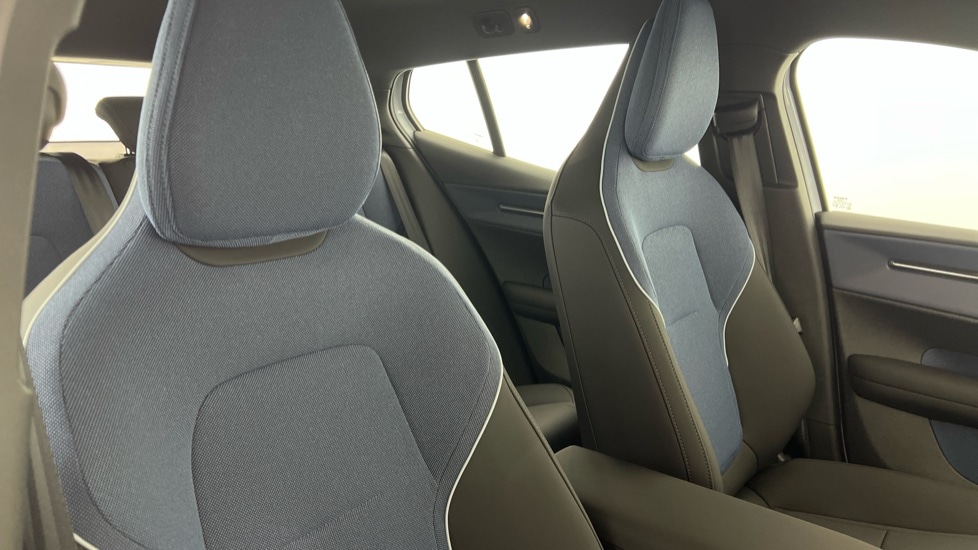 Used Volvo EX30 2025 for sale - 76018085: Photo 29