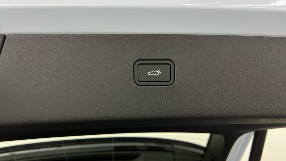 Used Volvo EX30 2025 for sale - 76018085: Photo 32