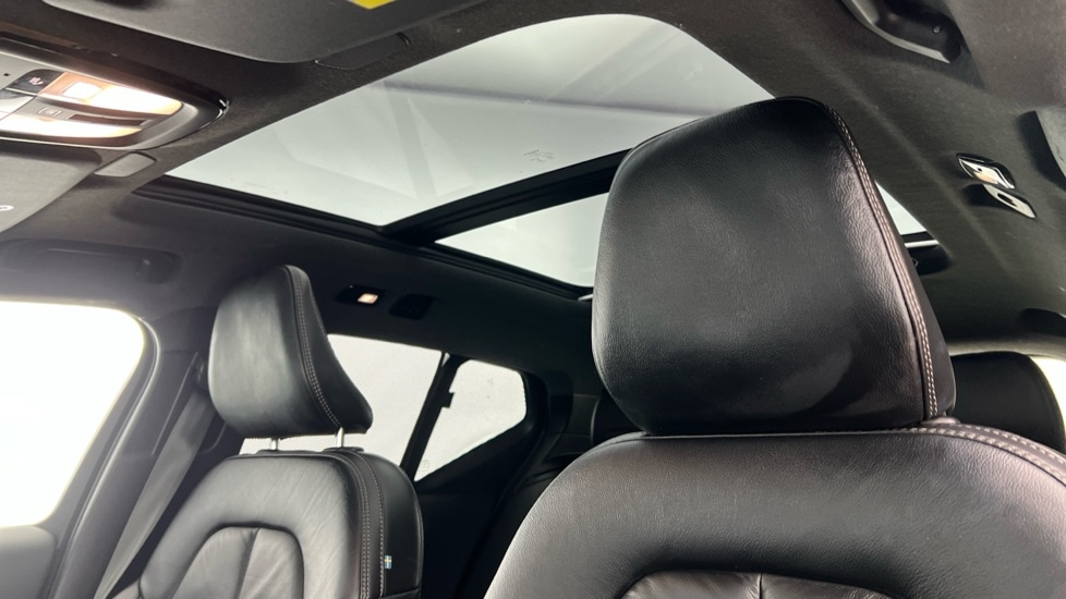 Used Volvo XC40 2021 for sale - 77981155: Photo 11