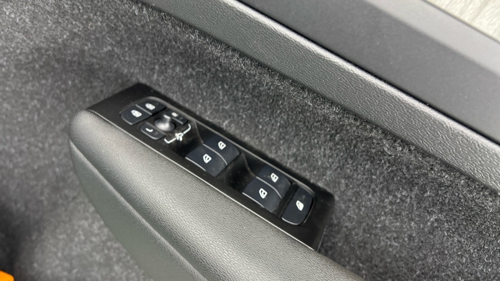 Used Volvo XC40 2021 for sale - 76007743: Photo 24