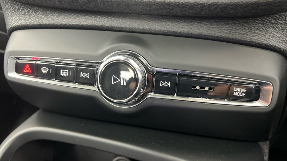 Used Volvo XC40 2021 for sale - 76007743: Photo 44
