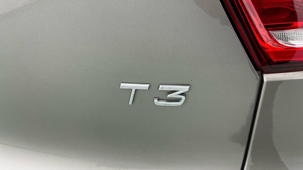 Used Volvo XC40 2021 for sale - 76007743: Photo 48