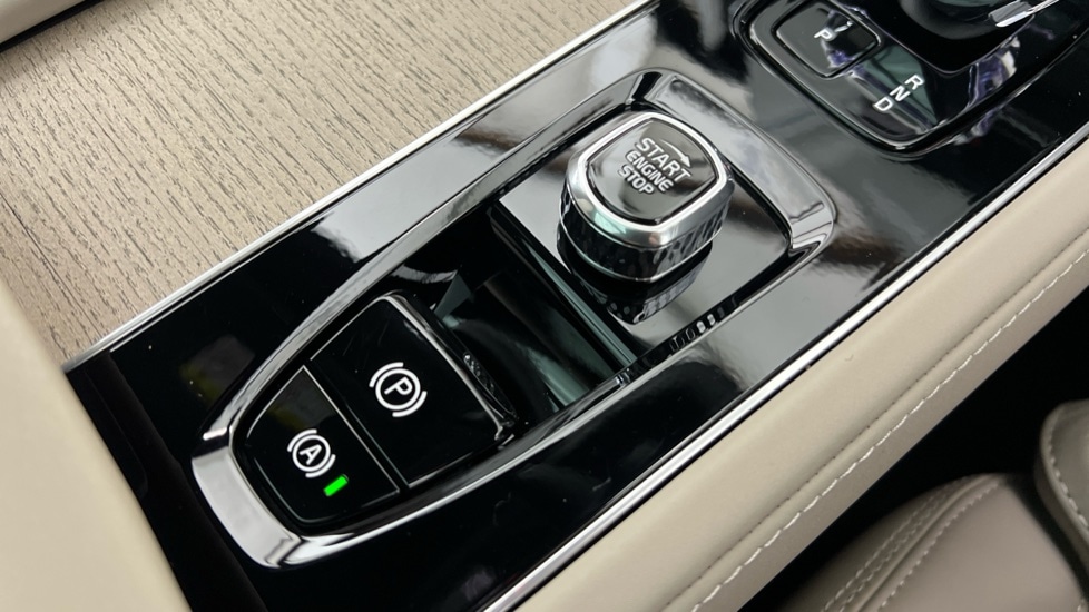 Used Volvo XC90 2025 for sale - 77457810: Photo 27