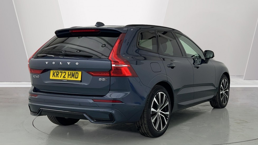 Used Volvo XC60 2022 for sale - 76116803: Photo 2