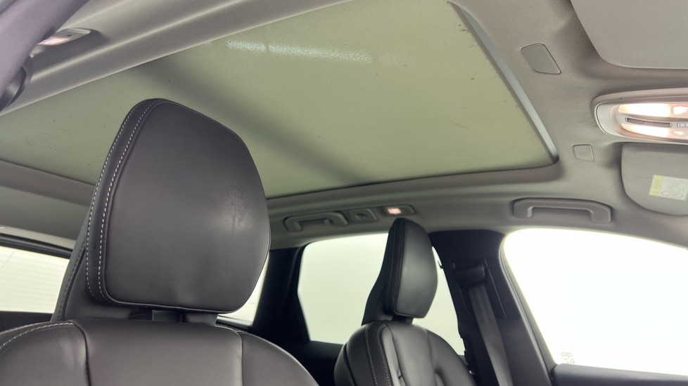 Used Volvo XC60 2022 for sale - 76116803: Photo 31