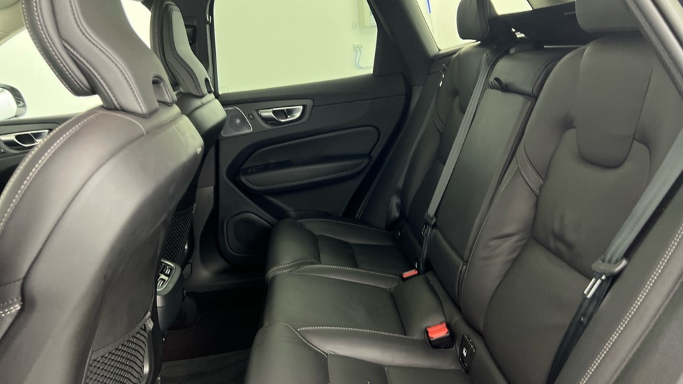 Used Volvo XC60 2022 for sale - 76116803: Photo 33