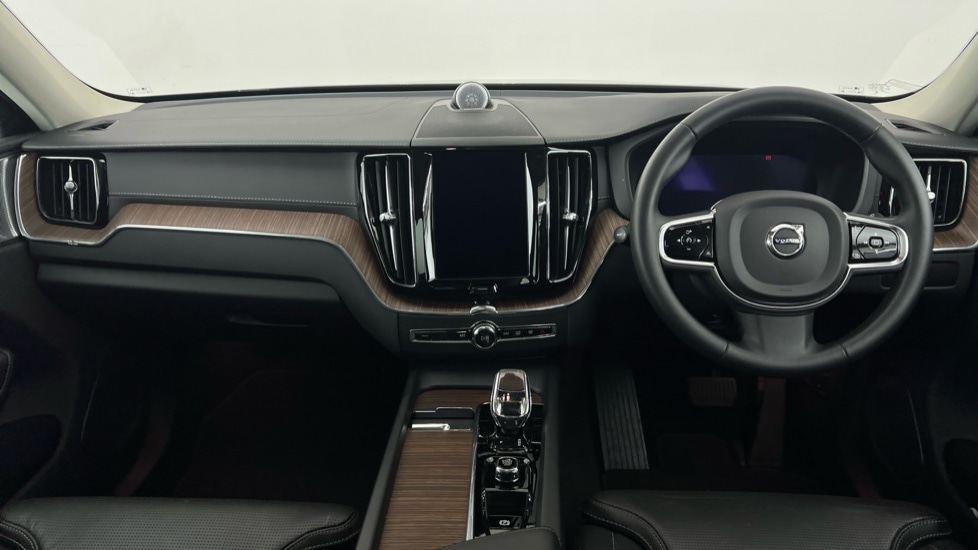 Used Volvo XC60 2022 for sale - 76116803: Photo 5