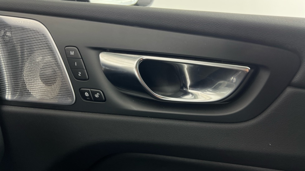 Used Volvo XC60 2022 for sale - 76116803: Photo 51