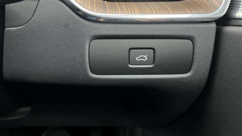 Used Volvo XC60 2022 for sale - 76116803: Photo 52