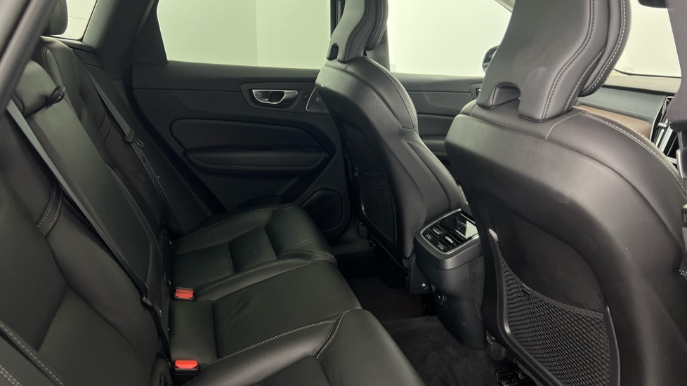 Used Volvo XC60 2022 for sale - 76116803: Photo 6