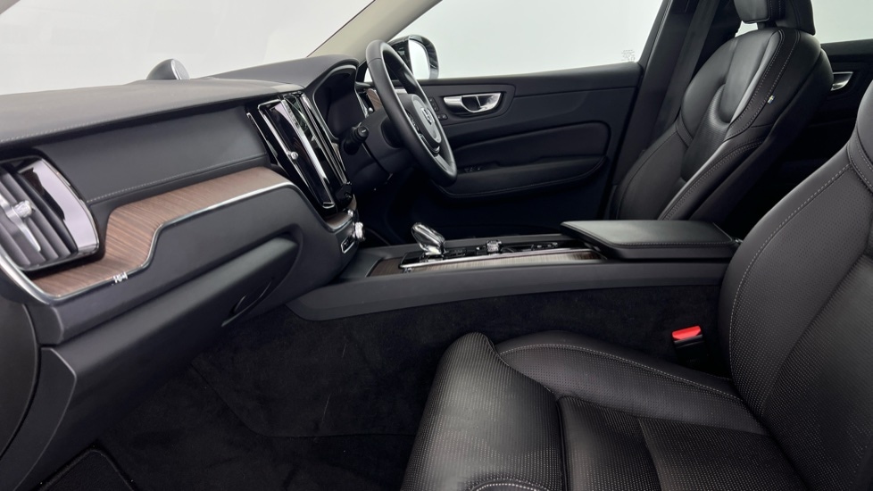 Used Volvo XC60 2022 for sale - 76116803: Photo 61