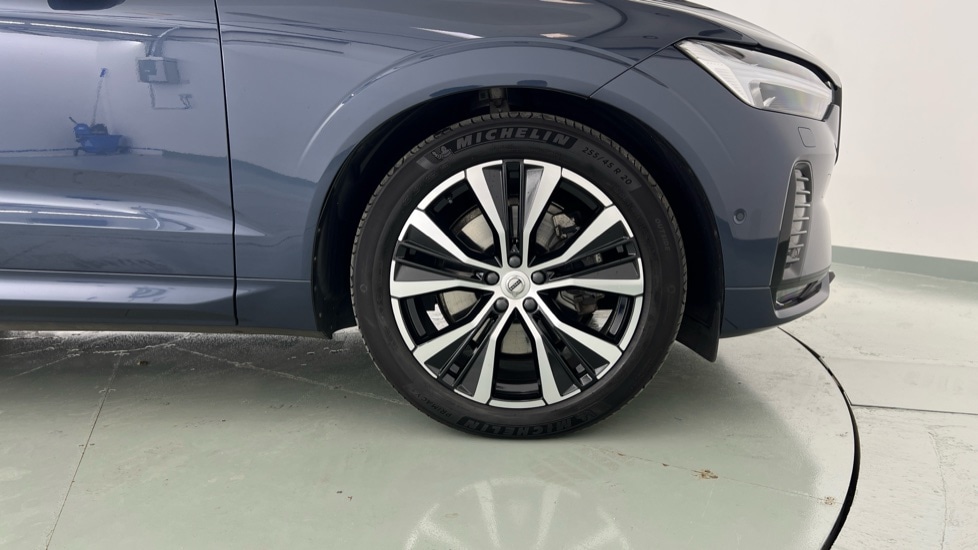 Used Volvo XC60 2022 for sale - 76116803: Photo 65
