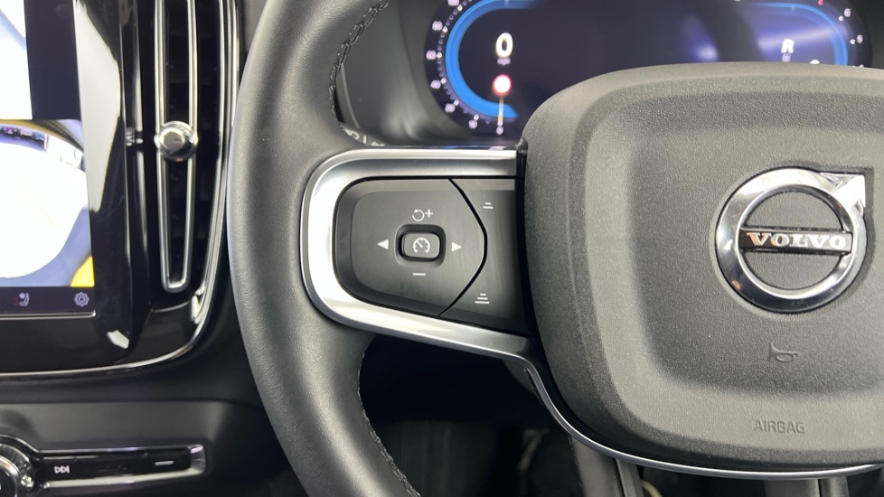 Used Volvo XC40 2024 for sale - 76921839: Photo 21