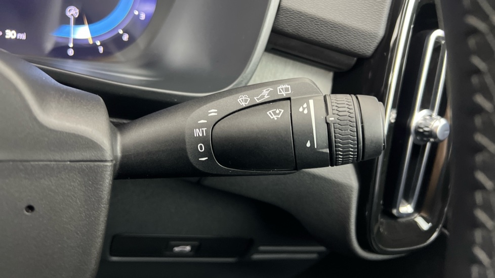 Used Volvo XC40 2024 for sale - 76921839: Photo 23