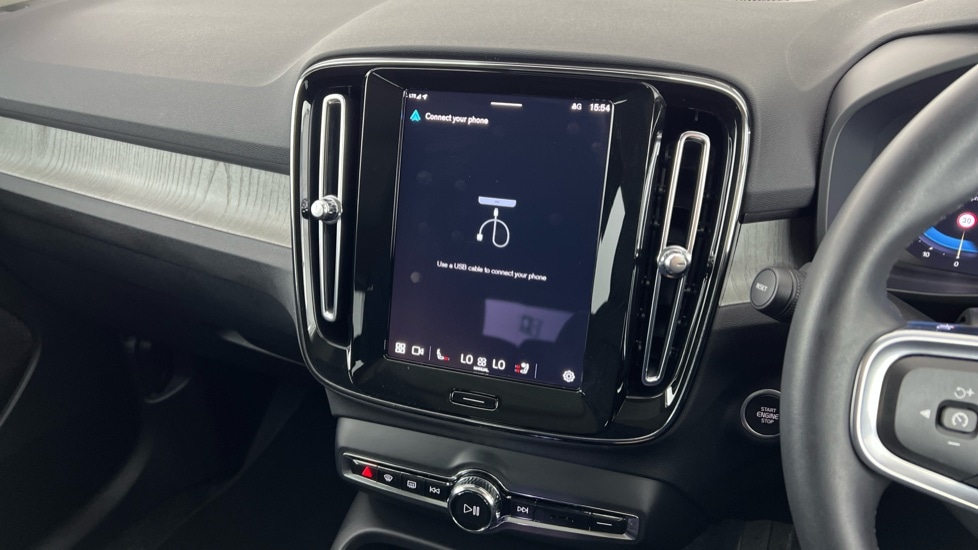 Used Volvo XC40 2024 for sale - 76921839: Photo 46