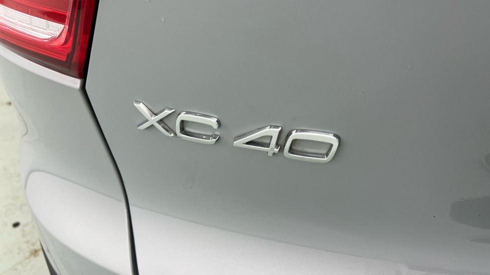 Used Volvo XC40 2024 for sale - 76921839: Photo 57